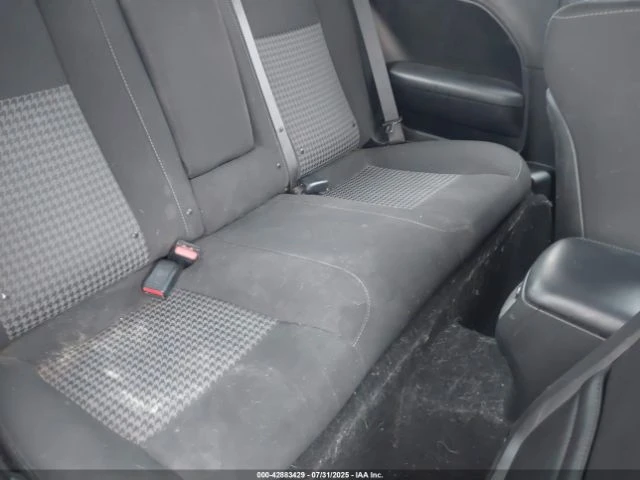 Dodge Challenger GT CARFAX АВТО КРЕДИТ  | Mobile.bg — изображение 13