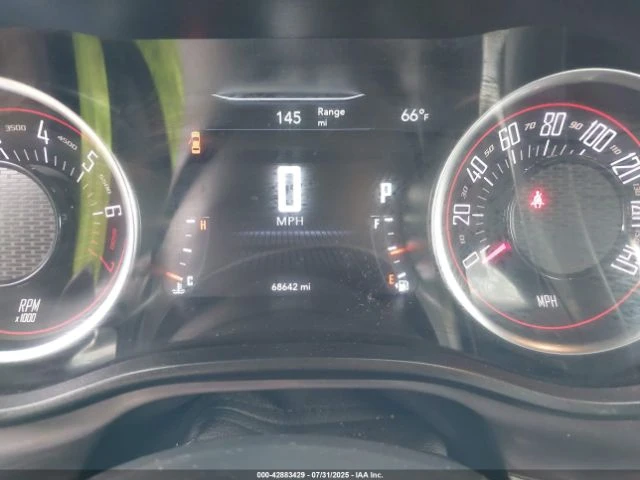 Dodge Challenger GT CARFAX АВТО КРЕДИТ  | Mobile.bg — изображение 11