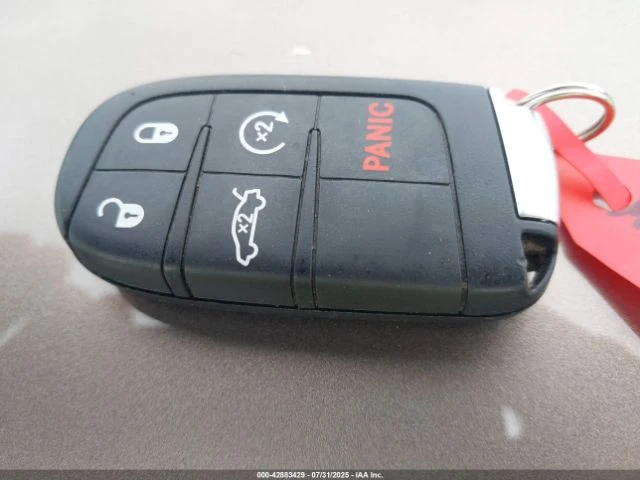 Dodge Challenger GT CARFAX АВТО КРЕДИТ  | Mobile.bg — изображение 15
