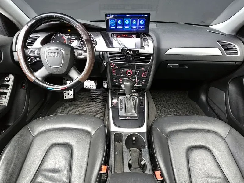 Audi A4 2.0 TDI, снимка 7 - Автомобили и джипове - 54550834