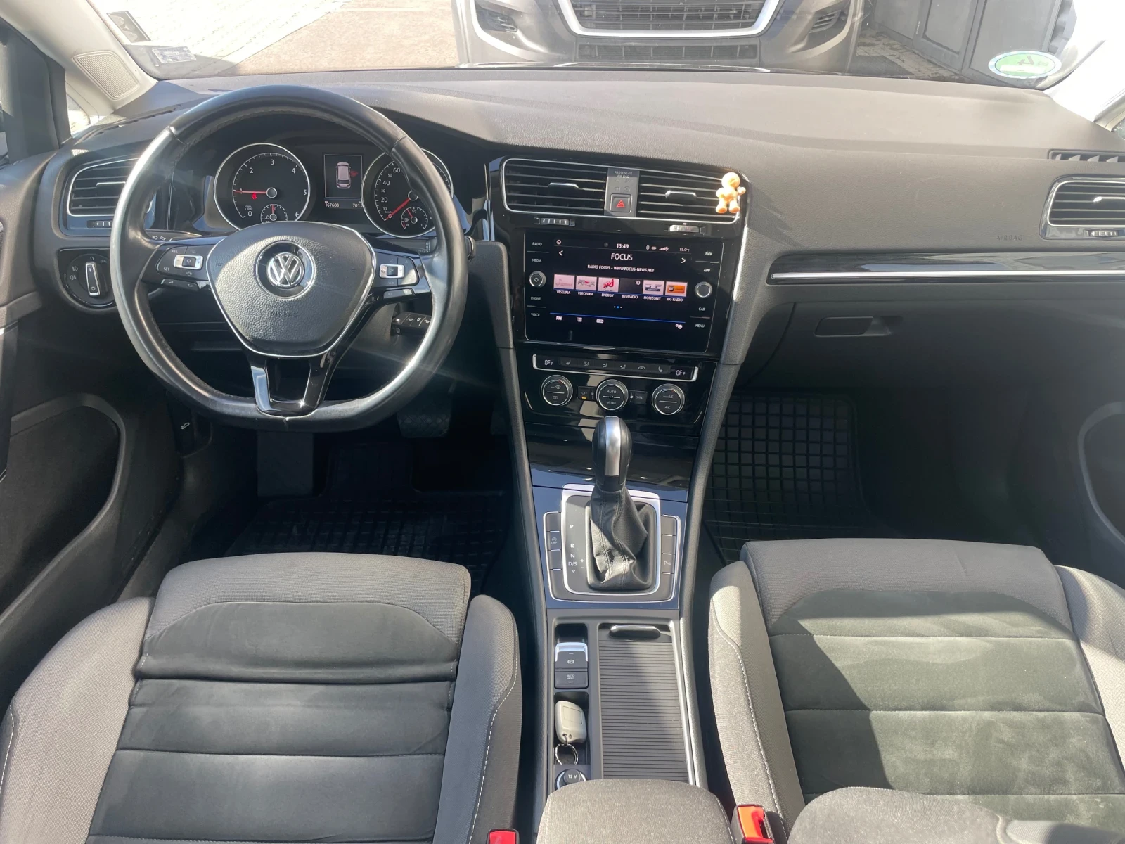 VW Golf 2.0TDI+ 150kc+ 7DSG+ Full Led+ Car Play+ Подгрев - изображение 10