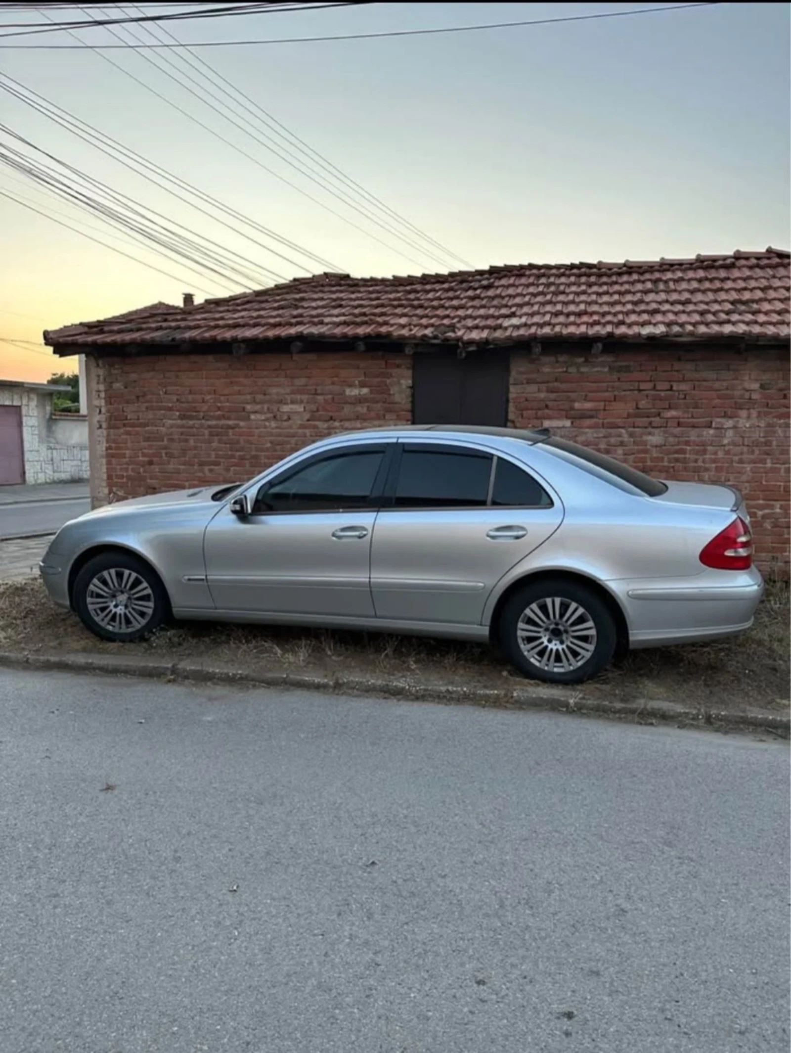 Mercedes-Benz E 270 2.7 CDI - изображение 7