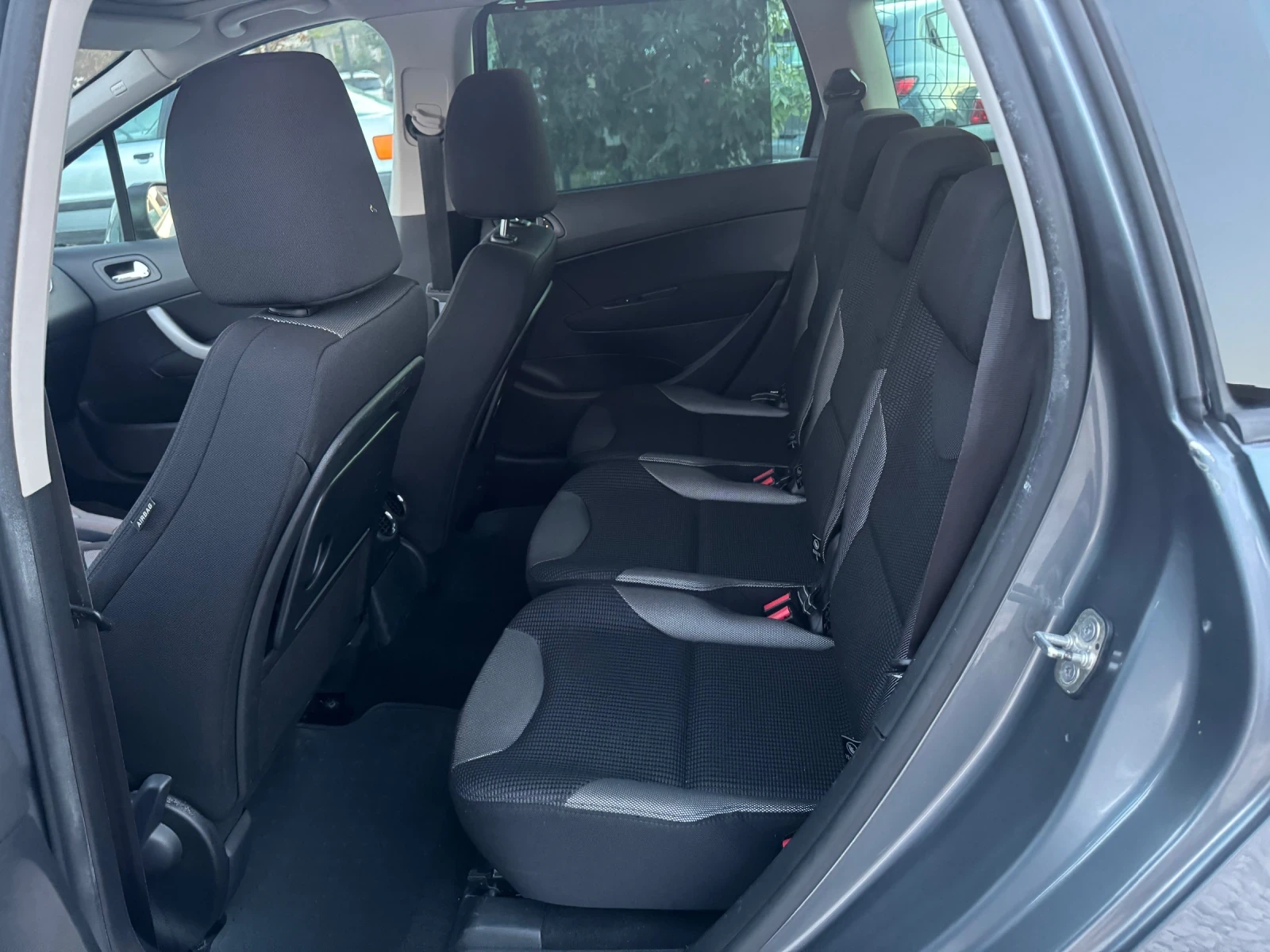 Peugeot 308 1.6HDI 7MESTEN NAVI PANORAMA KLIMATR 166000km - изображение 9