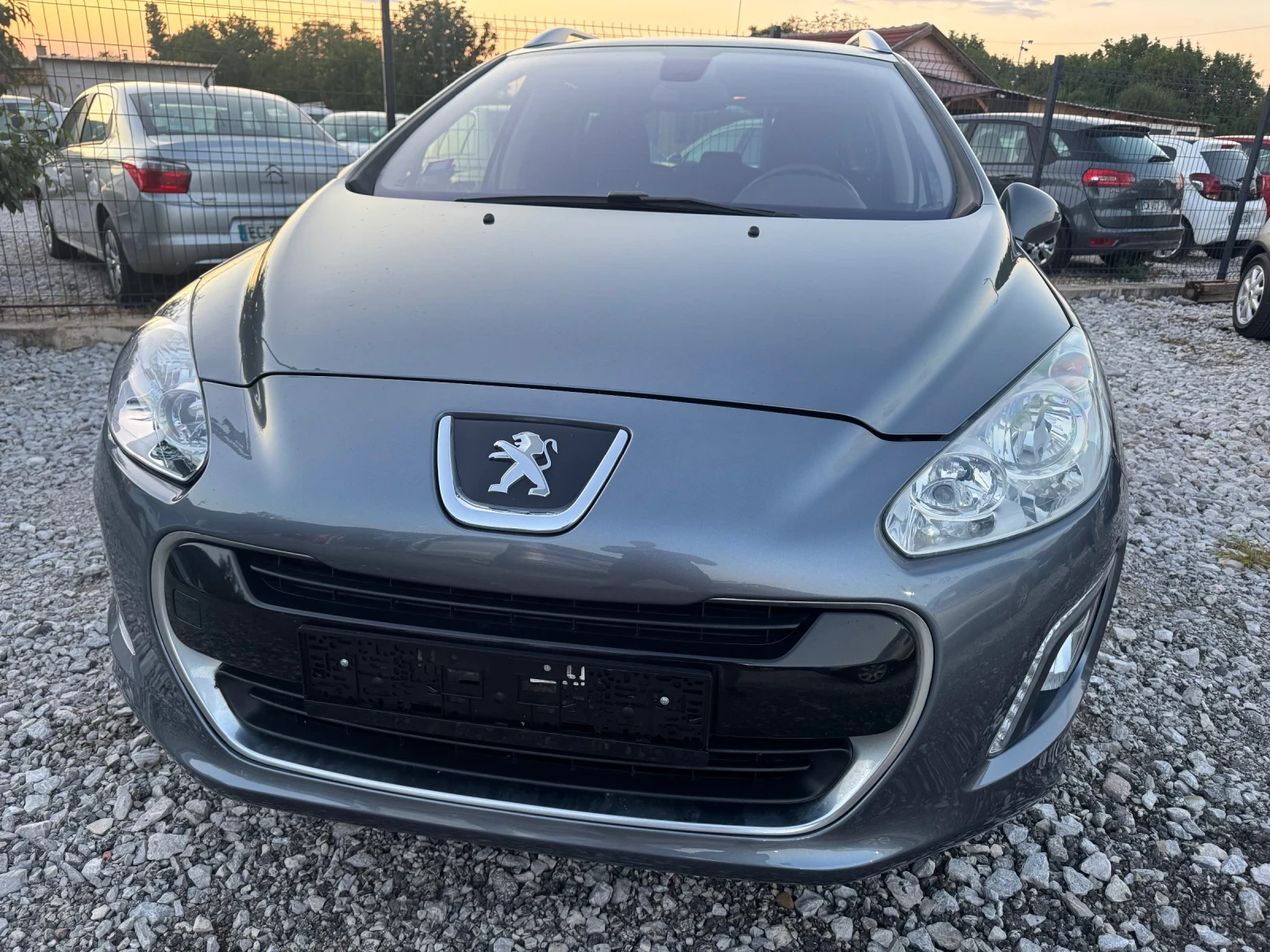 Peugeot 308 1.6HDI 7MESTEN NAVI PANORAMA KLIMATR 166000km - изображение 3