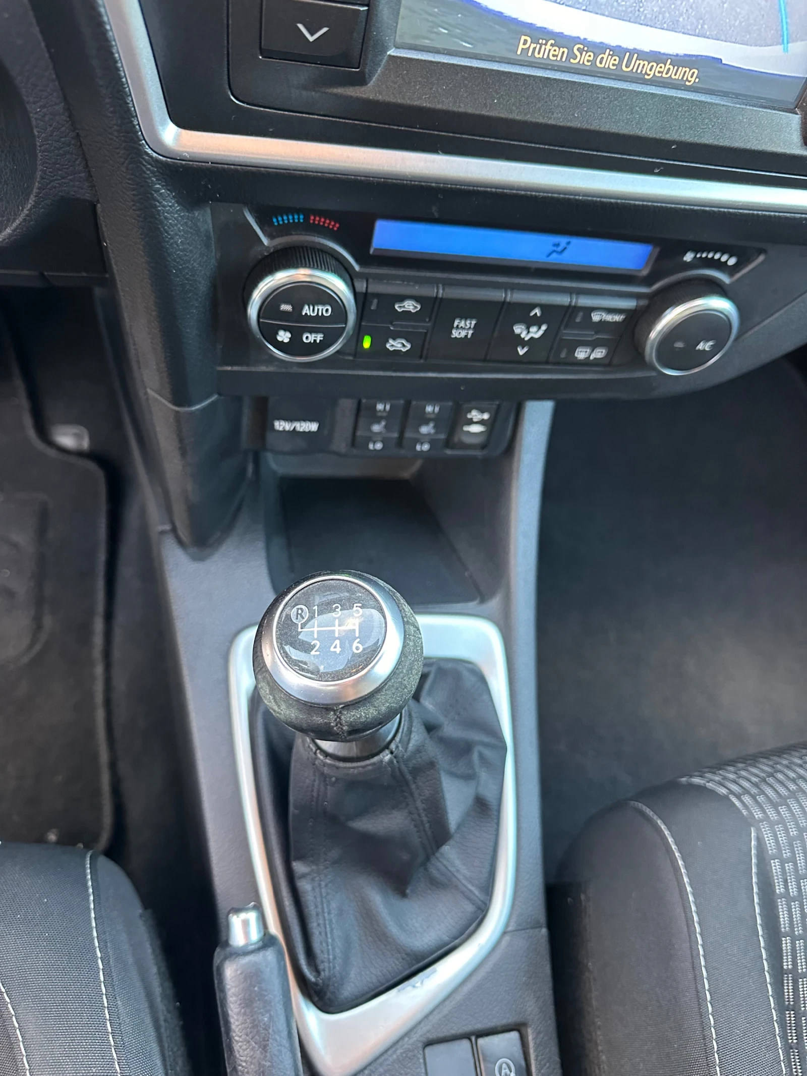 Toyota Auris 2.0 4 / | Mobile.bg   11