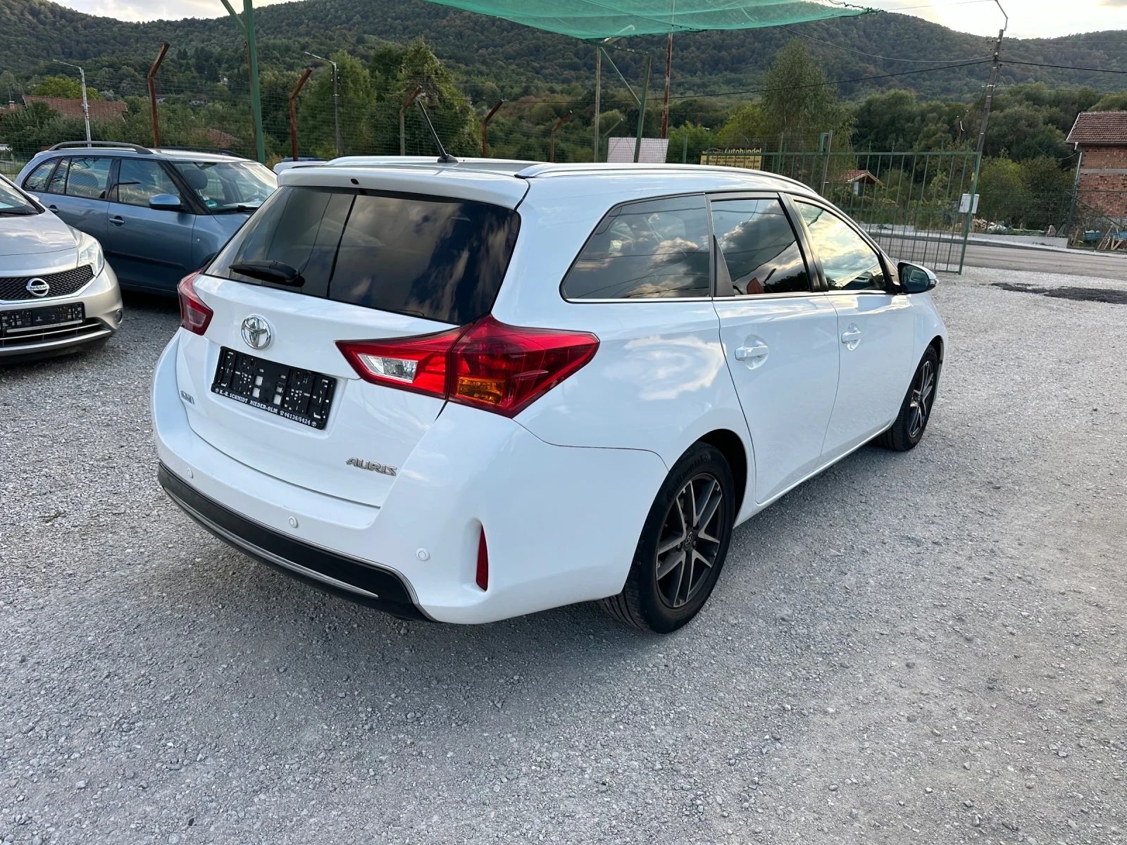 Toyota Auris 2.0 Д4Д камера/навигация - изображение 4