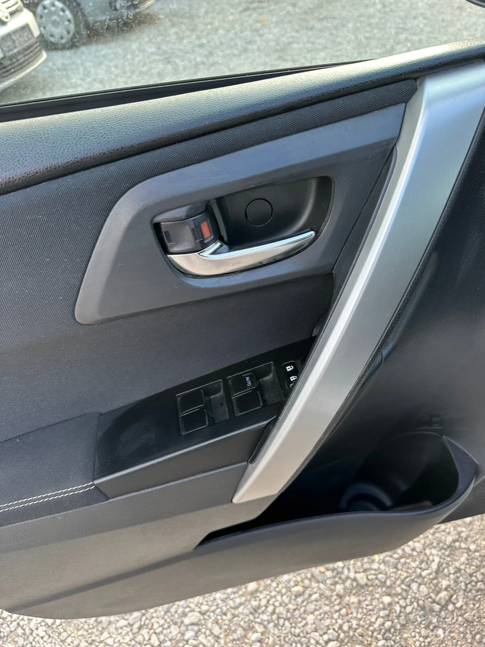 Toyota Auris 2.0 Д4Д камера/навигация - изображение 7