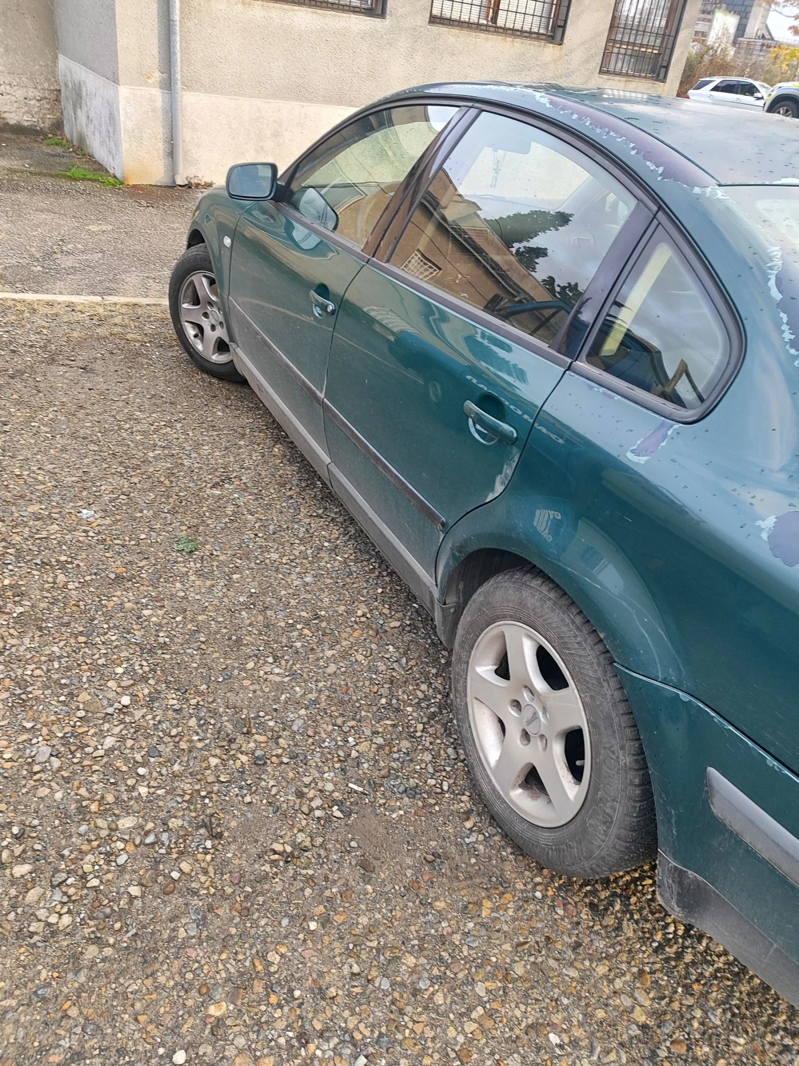 VW Passat 1, 8 | Mobile.bg   4