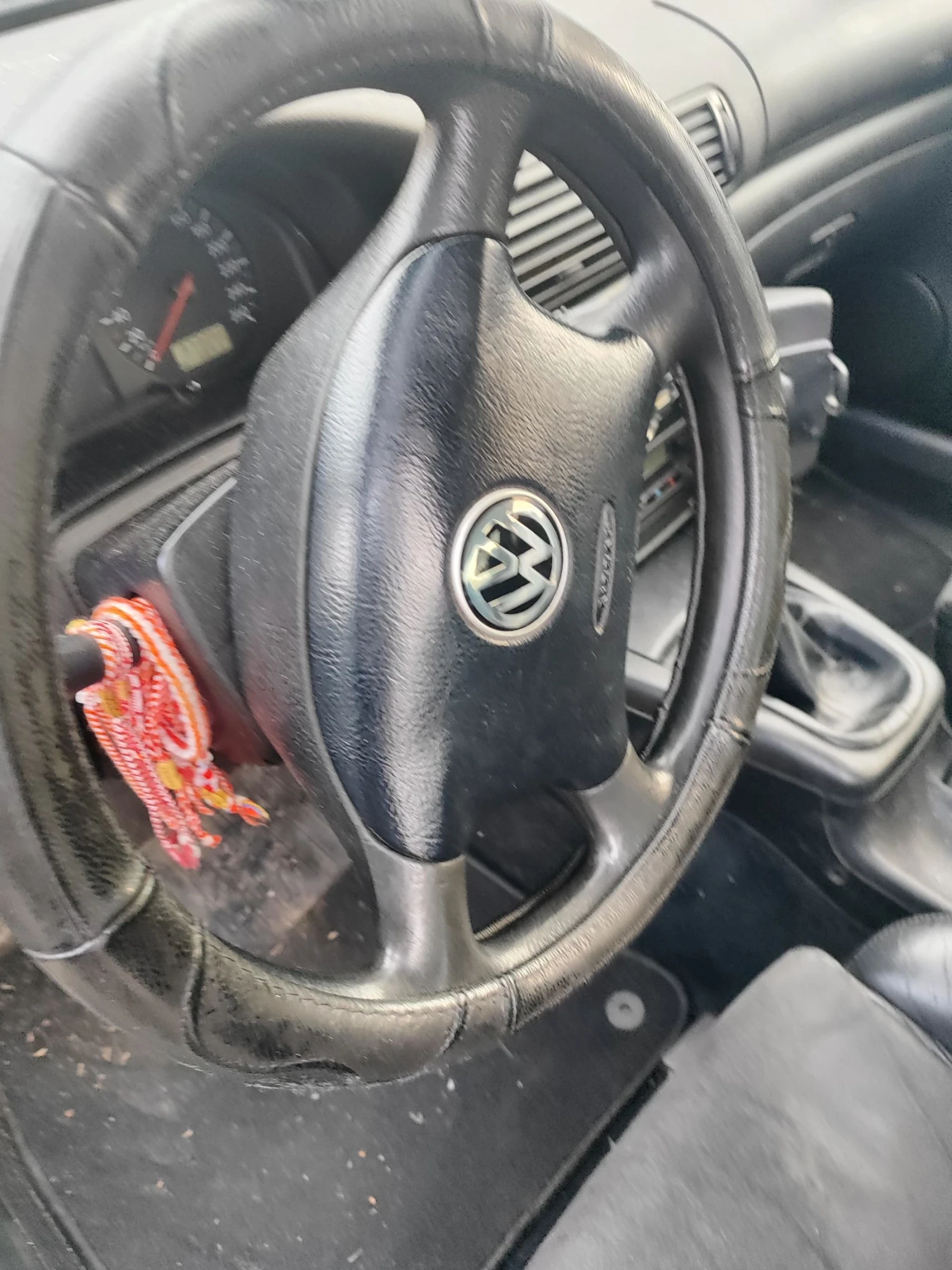 VW Passat 1, 8 | Mobile.bg   8