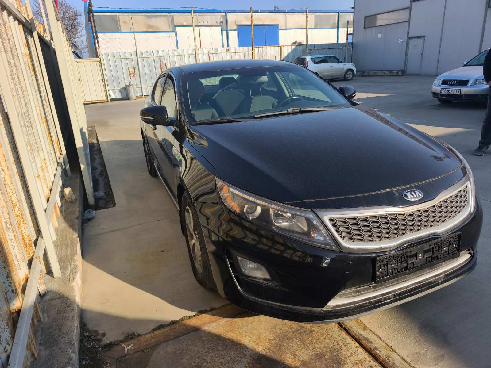 Kia Optima 2.4 HYBRID - изображение 5