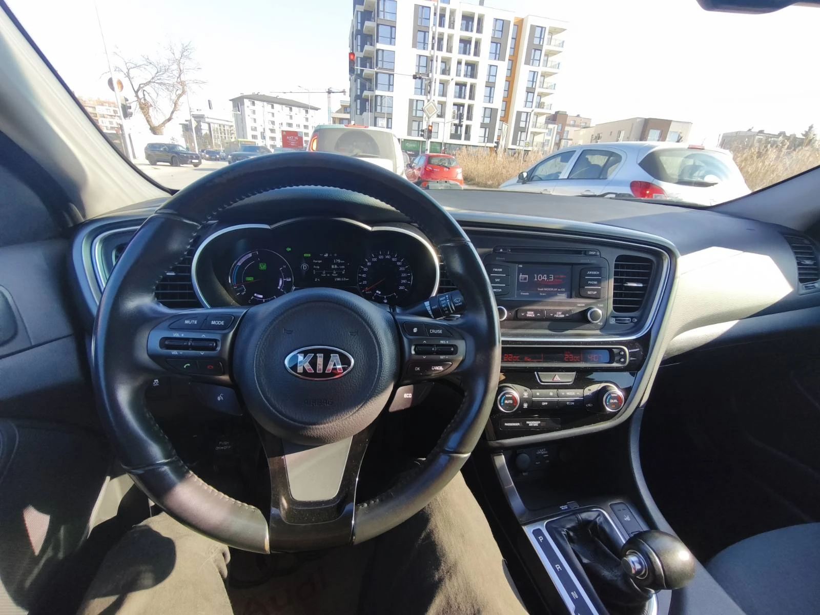 Kia Optima 2.4 HYBRID - изображение 6