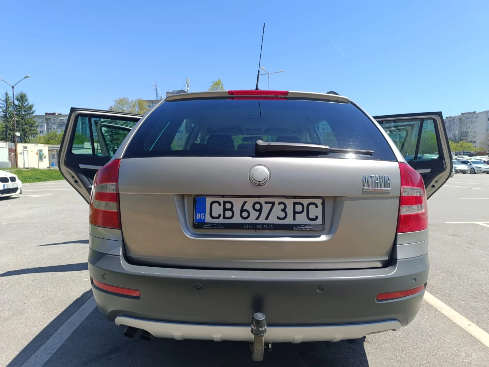 Skoda Octavia SCOUT, снимка 10 - Автомобили и джипове - 53807408
