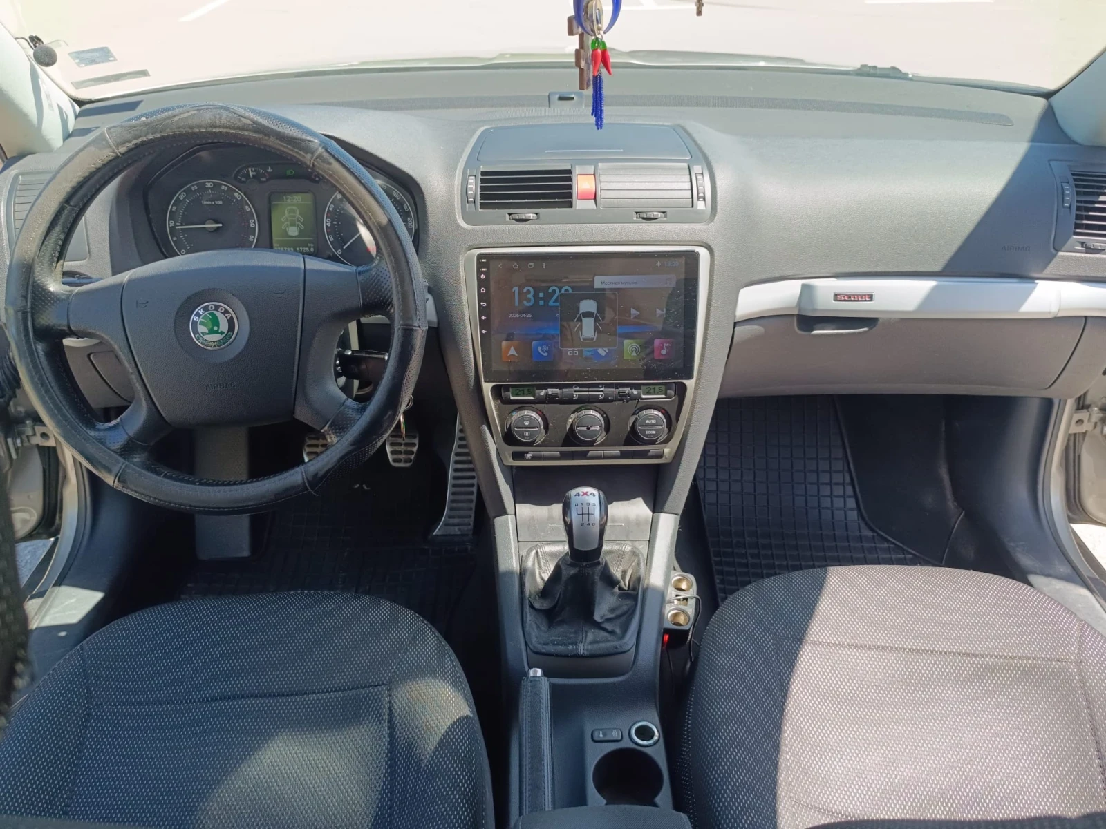 Skoda Octavia SCOUT, снимка 17 - Автомобили и джипове - 53807408