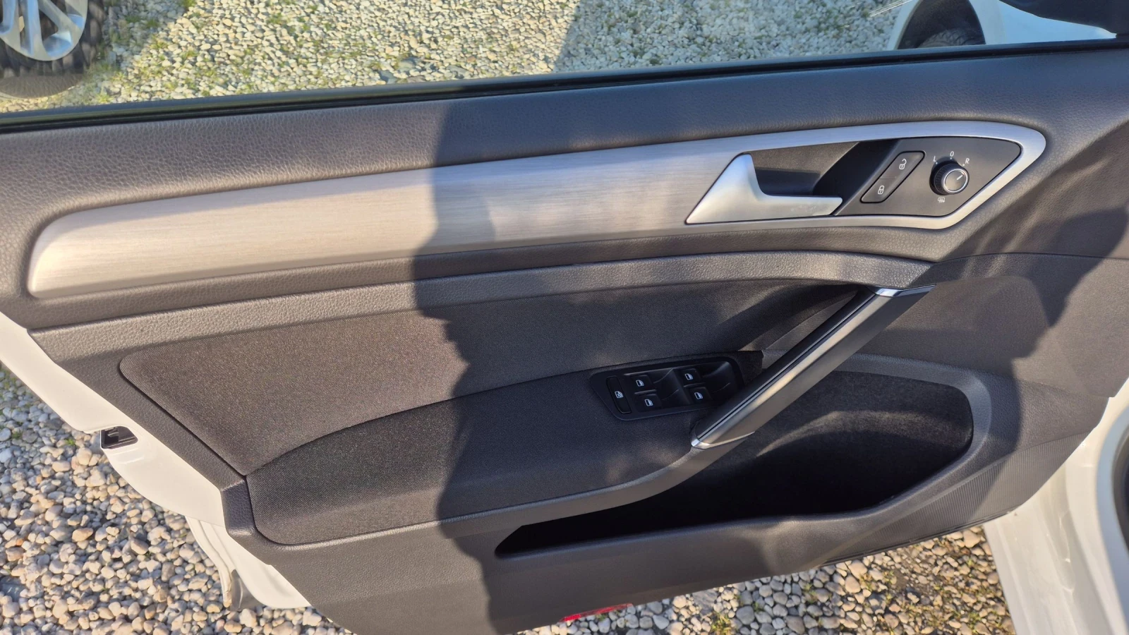 VW Golf 1.6TDI ПАРК АСИСТЕНТ НАВИ РЕАЛНИ КМ ВИДЕО ЛИЗИНГ  - изображение 10