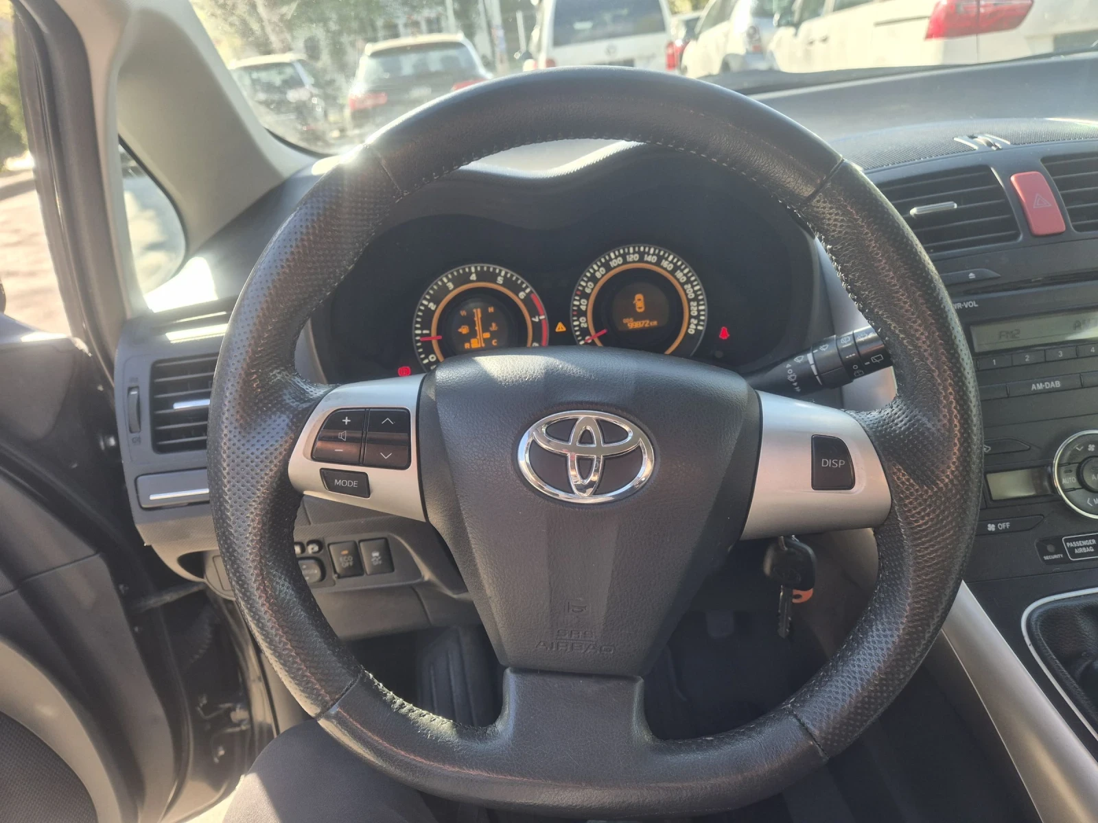 Toyota Auris 99000 KM. НОВ ВНОС , снимка 13 - Автомобили и джипове - 54138868