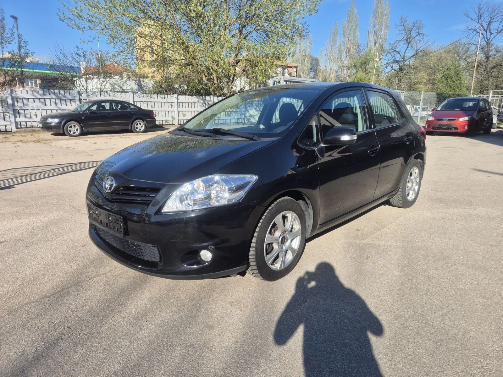 Toyota Auris 99000 KM. НОВ ВНОС 