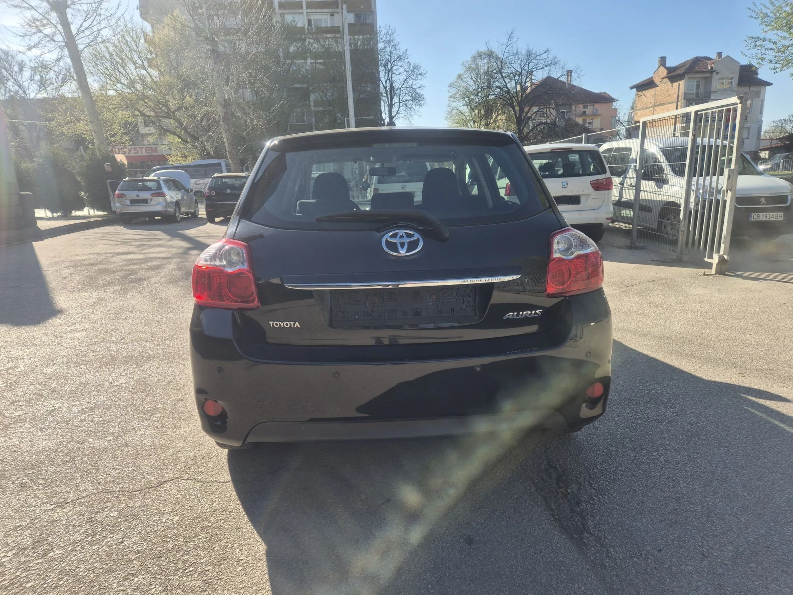 Toyota Auris 99000 KM. НОВ ВНОС , снимка 6 - Автомобили и джипове - 54138868