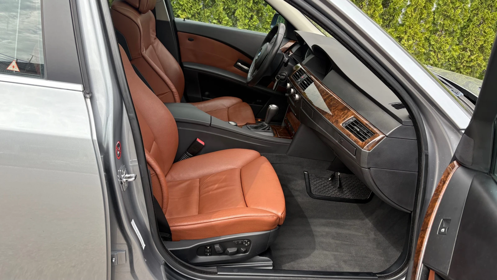 BMW 530 M-PACKET-КАМЕРА, снимка 13 - Автомобили и джипове - 54274064