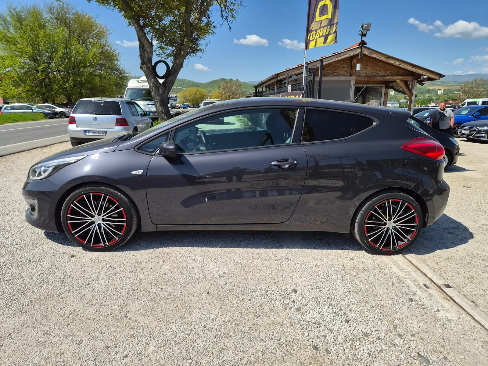 Kia Ceed 1.6Diesel Coupe, снимка 8 - Автомобили и джипове - 54530920