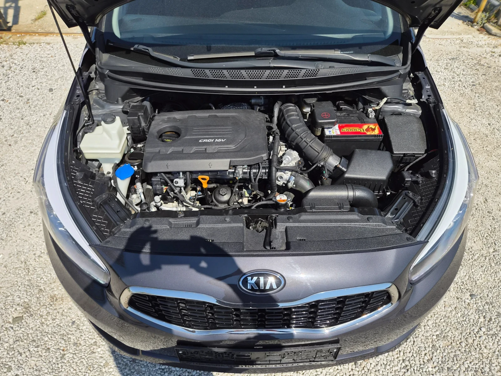 Kia Ceed 1.6Diesel Coupe, снимка 9 - Автомобили и джипове - 54530920