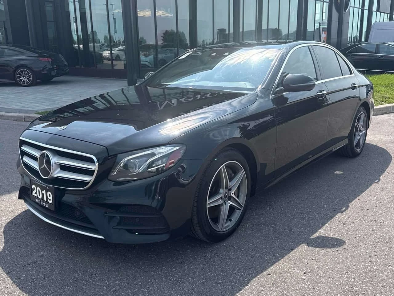 Mercedes-Benz E 300 4MATIC * ГЛАВНО ПРЕДСТАВИТЕЛСТВО НА MERCEDES* 