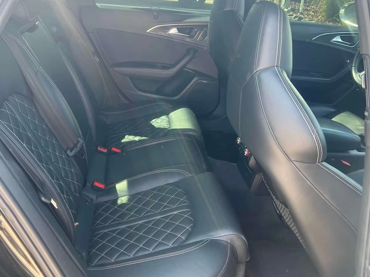 Audi S6 DISTRONIC / HEAD UP / BOSE / CARFAX / АВТОКРЕДИТ, снимка 13 - Автомобили и джипове - 55650266