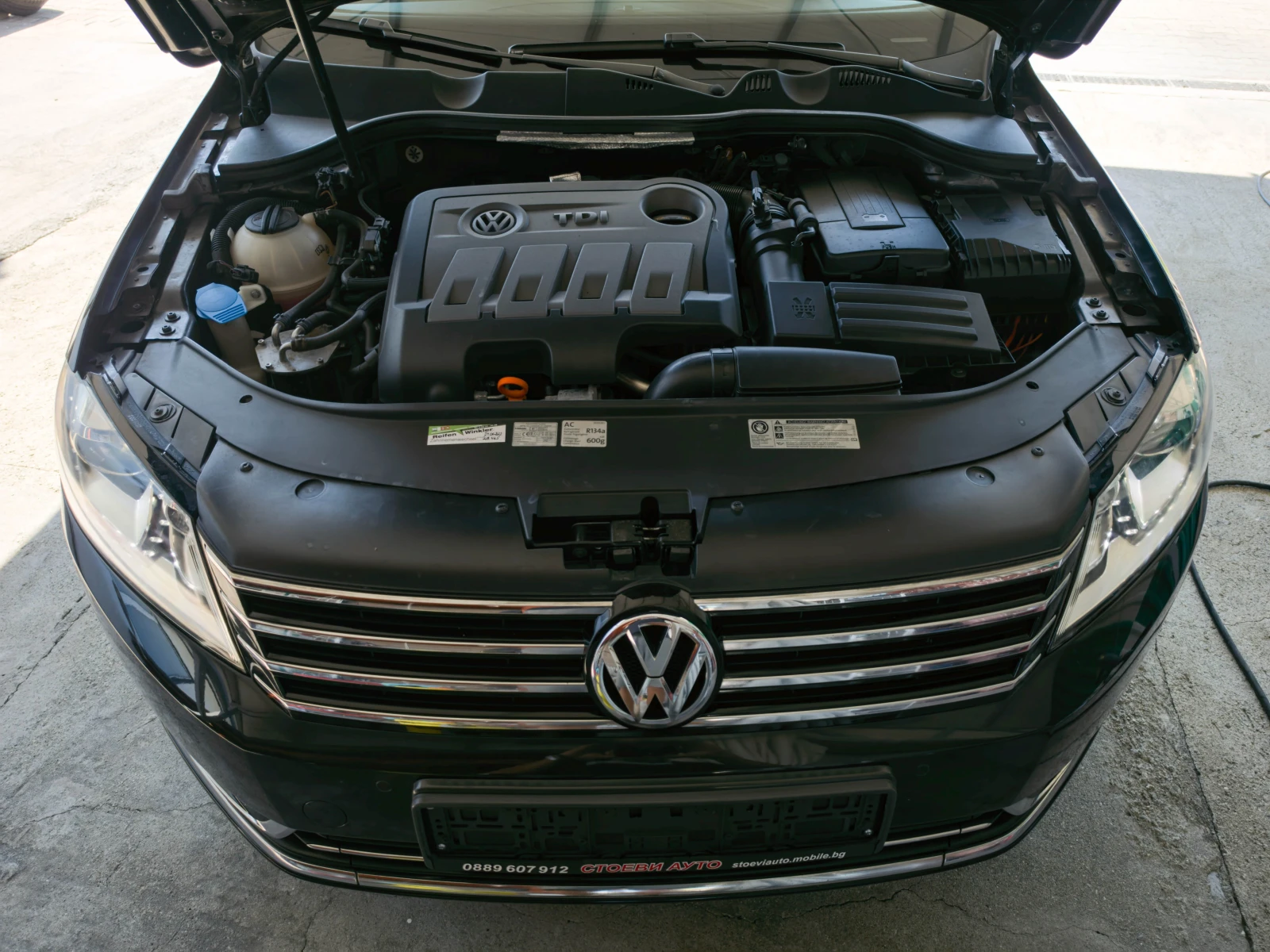 VW Passat 2.0* 170кс* Кожа* LED* , снимка 17 - Автомобили и джипове - 55662880