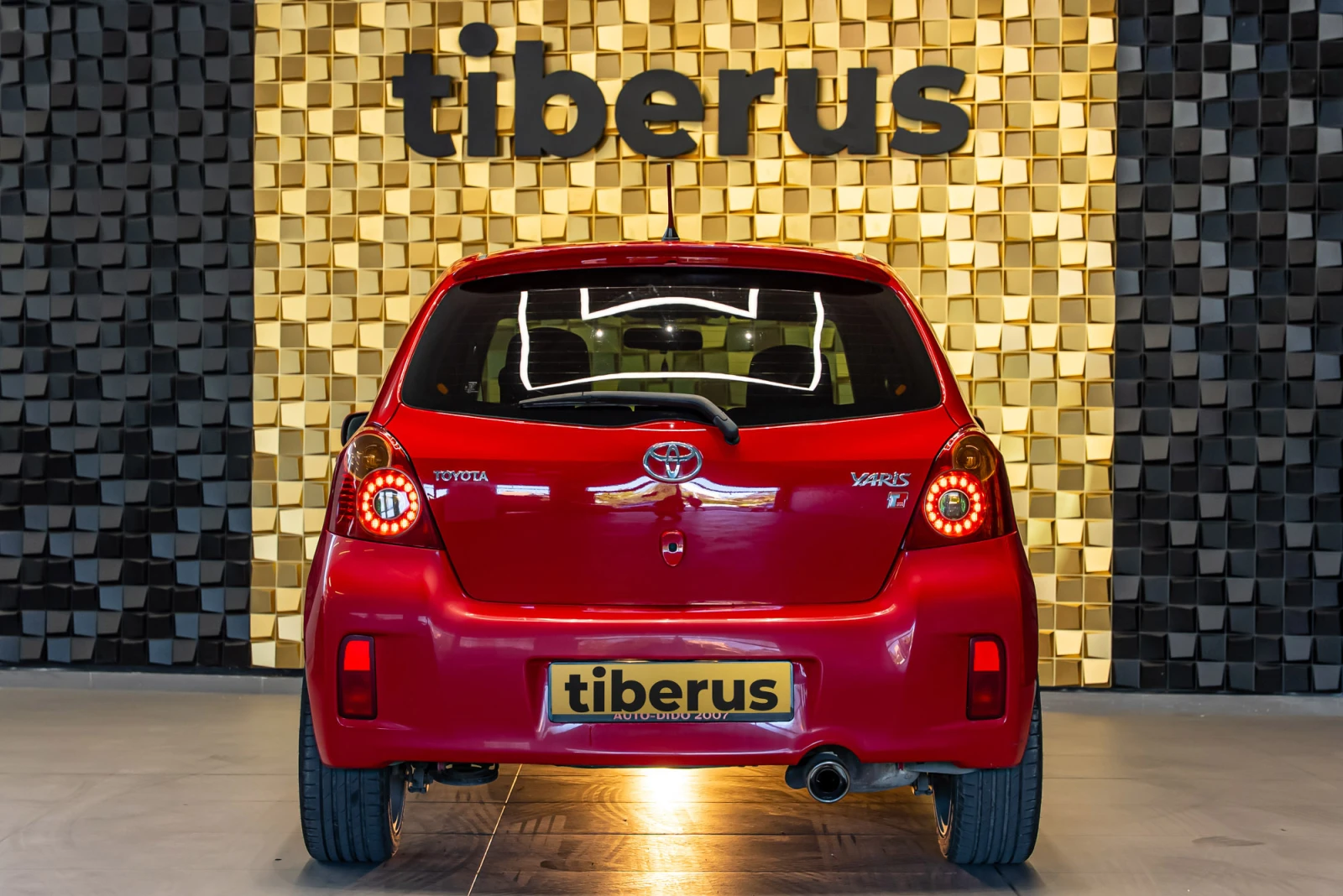 Toyota Yaris 1.8 TS, снимка 4 - Автомобили и джипове - 55991890