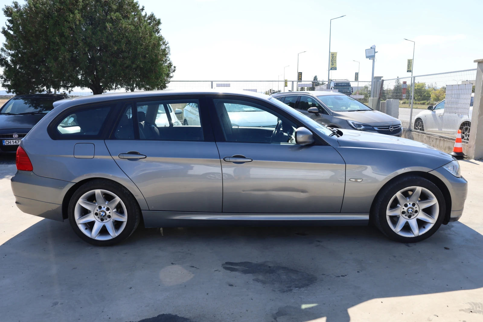 BMW 318 318D Лизинг, снимка 4 - Автомобили и джипове - 56137367