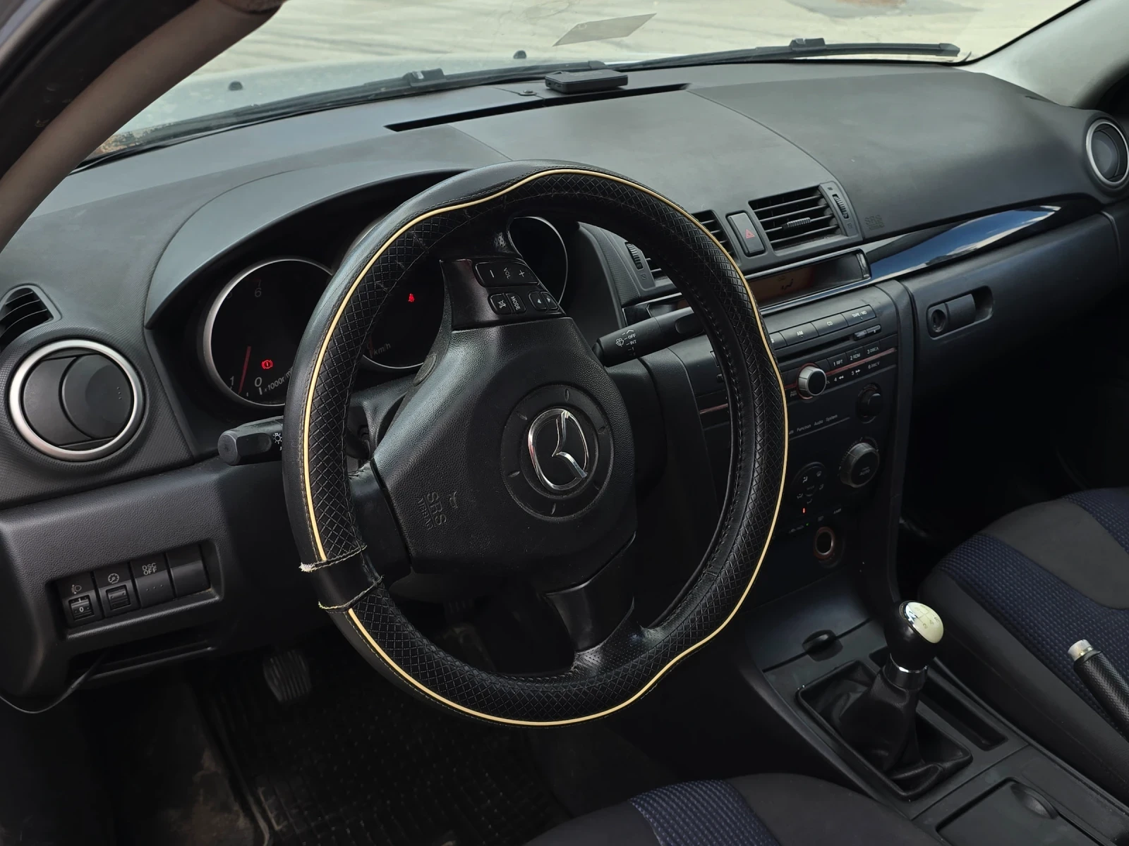 Mazda 3, снимка 8 - Автомобили и джипове - 56311645