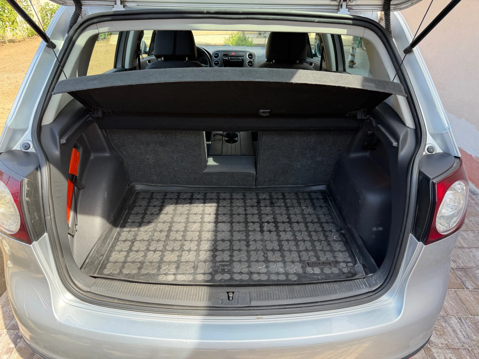 VW Golf Plus 1.6 MPI BSE ГАЗ, снимка 12 - Автомобили и джипове - 56390745