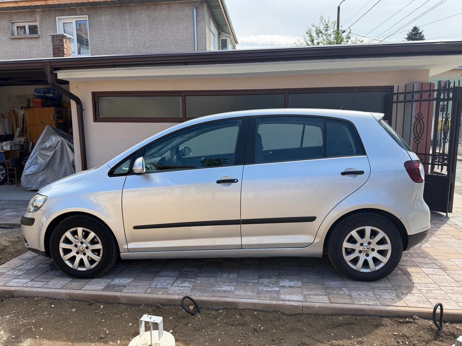 VW Golf Plus 1.6 MPI BSE ГАЗ, снимка 5 - Автомобили и джипове - 56390745