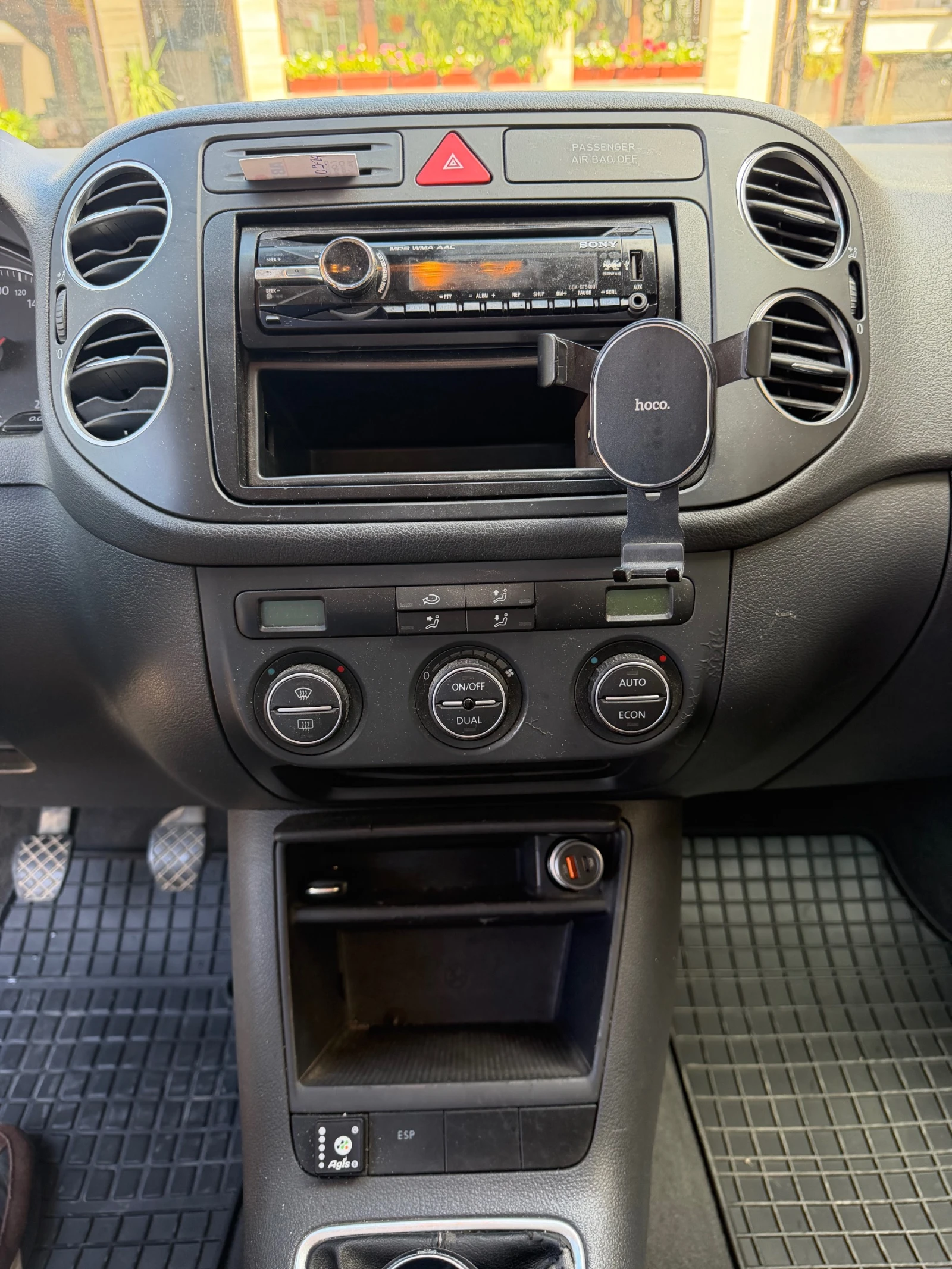 VW Golf Plus 1.6 MPI BSE ГАЗ, снимка 17 - Автомобили и джипове - 56390745