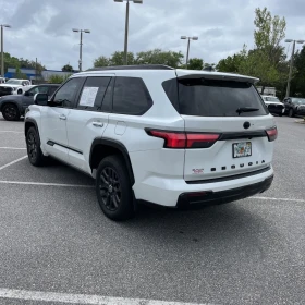 Toyota Sequoia Platinum   4WD без удари и щети , снимка 4