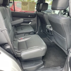 Toyota Sequoia Platinum   4WD без удари и щети , снимка 9