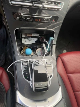 Mercedes-Benz GLC 300  * CARFAX * ОПЦИЯ ЗА ФИНАНСИРАНЕ, снимка 9