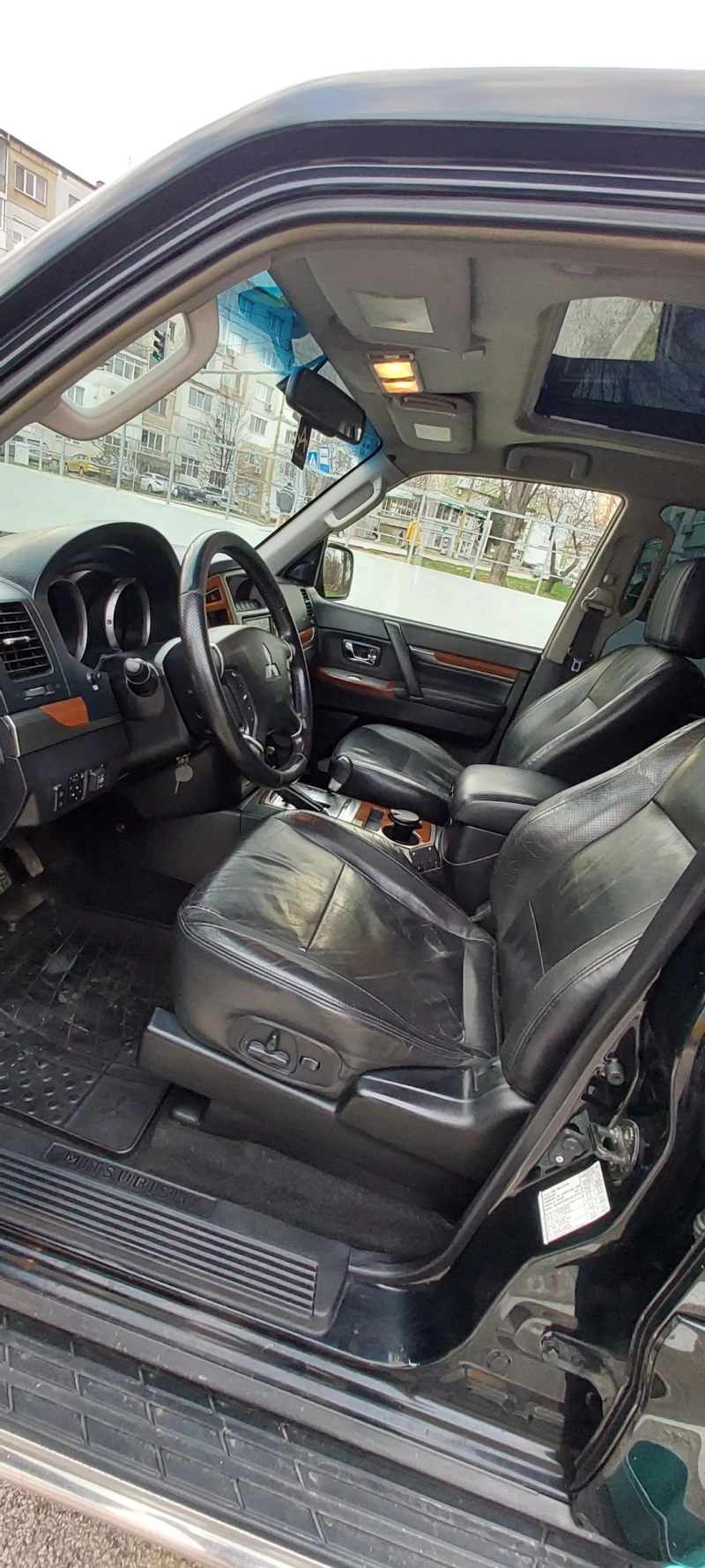 Mitsubishi Pajero 3.8, V6, Full, Gas, 7- местен, снимка 7 - Автомобили и джипове - 52631803