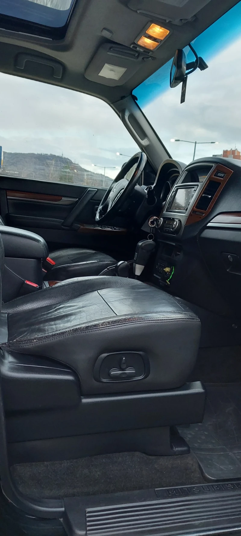 Mitsubishi Pajero 3.8, V6, Full, Gas, 7- местен, снимка 9 - Автомобили и джипове - 52631803