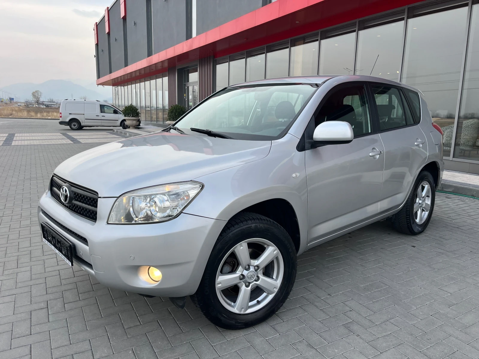 Toyota Rav4 2.0 VVTi/Navi/4X4 - изображение 3