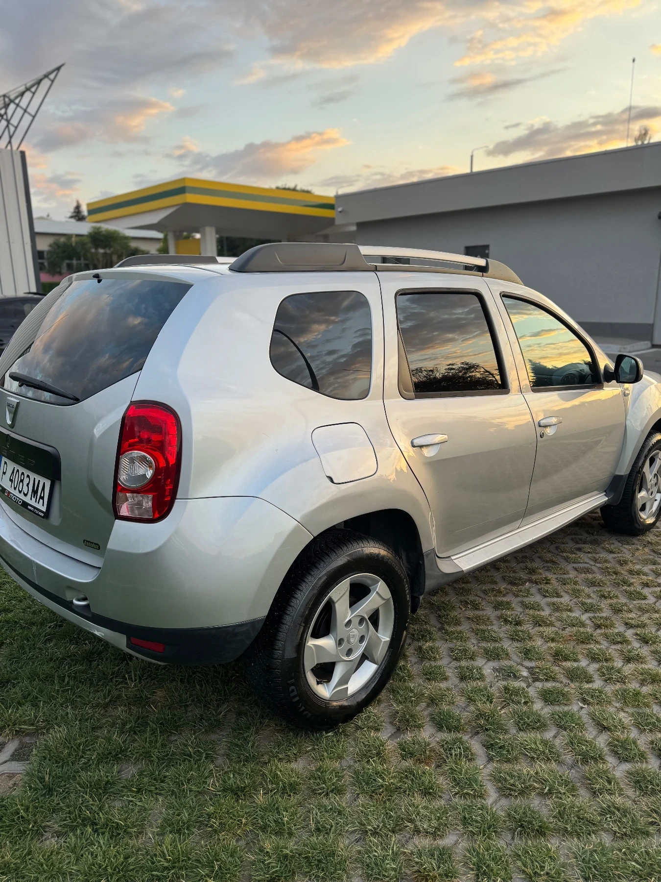 Dacia Duster 1.6 Бензин/Газ - изображение 6