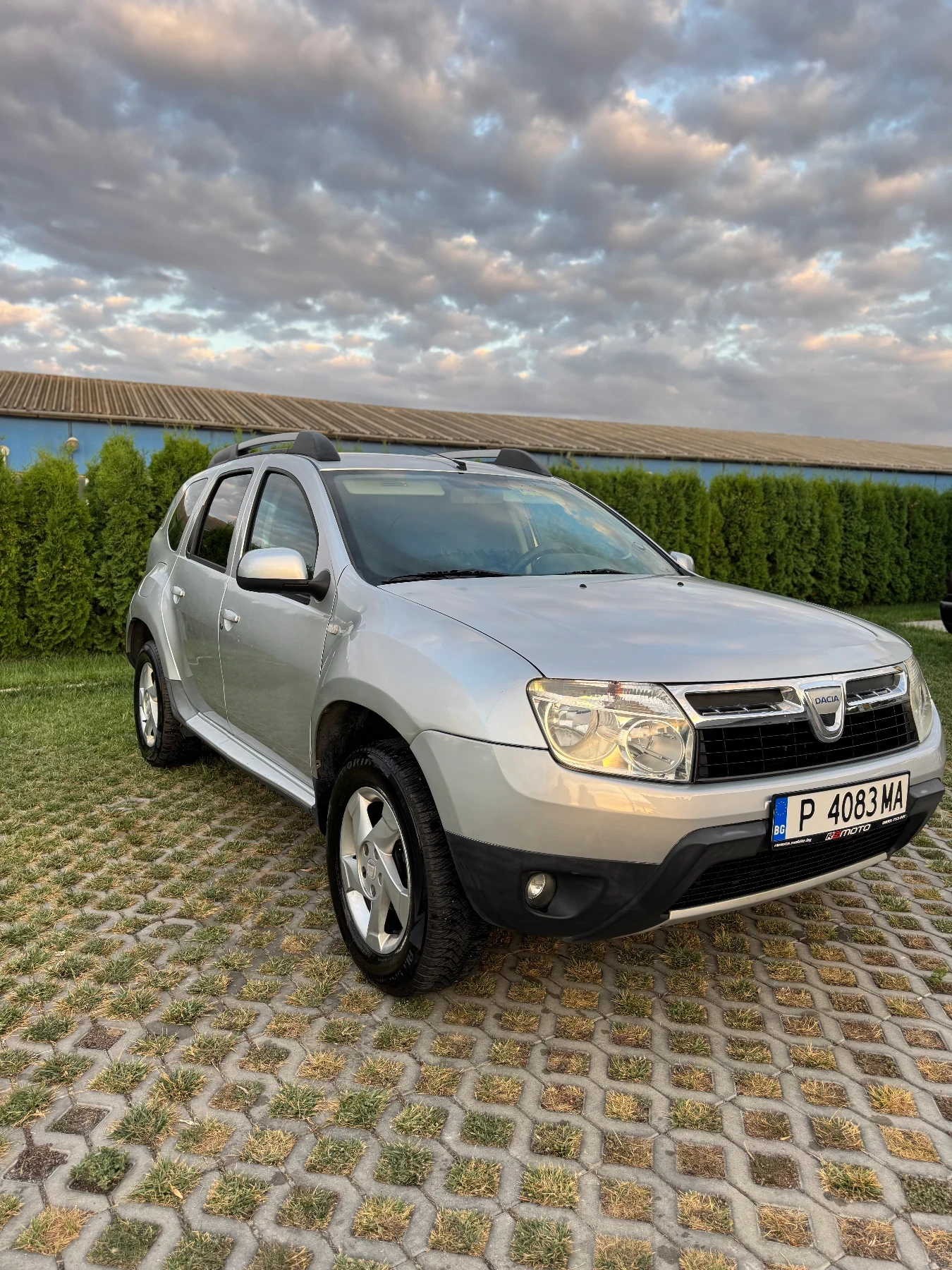 Dacia Duster 1.6 Бензин/Газ - изображение 3