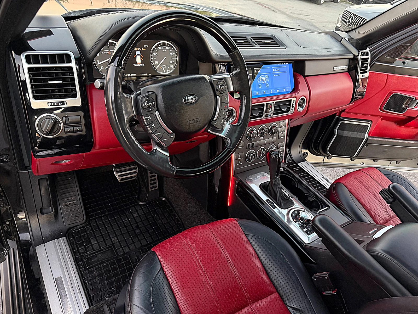 Land Rover Range rover AUTOBIOGRAPHY-MONITORI-BIXENON-LED-ПОРЪЧКОВ-FULL ! - изображение 9