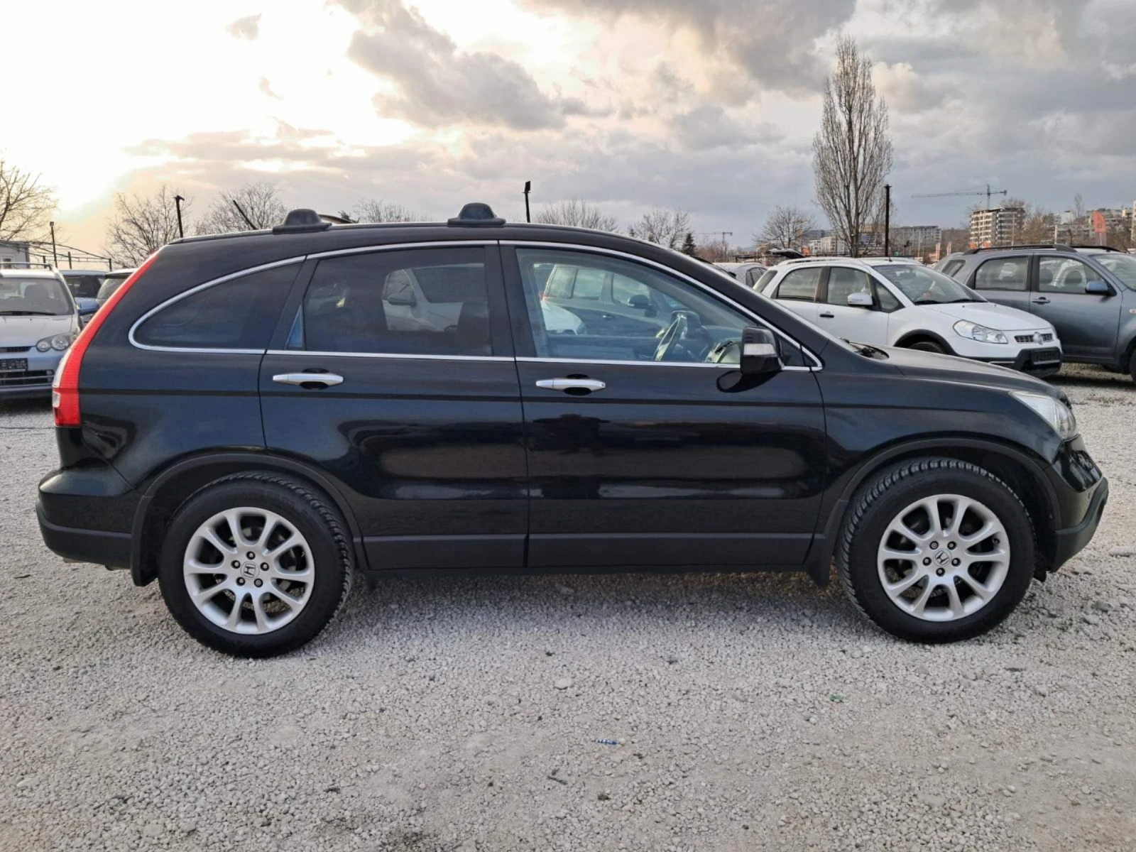 Honda Cr-v 2.0i Италия, снимка 7 - Автомобили и джипове - 53900141