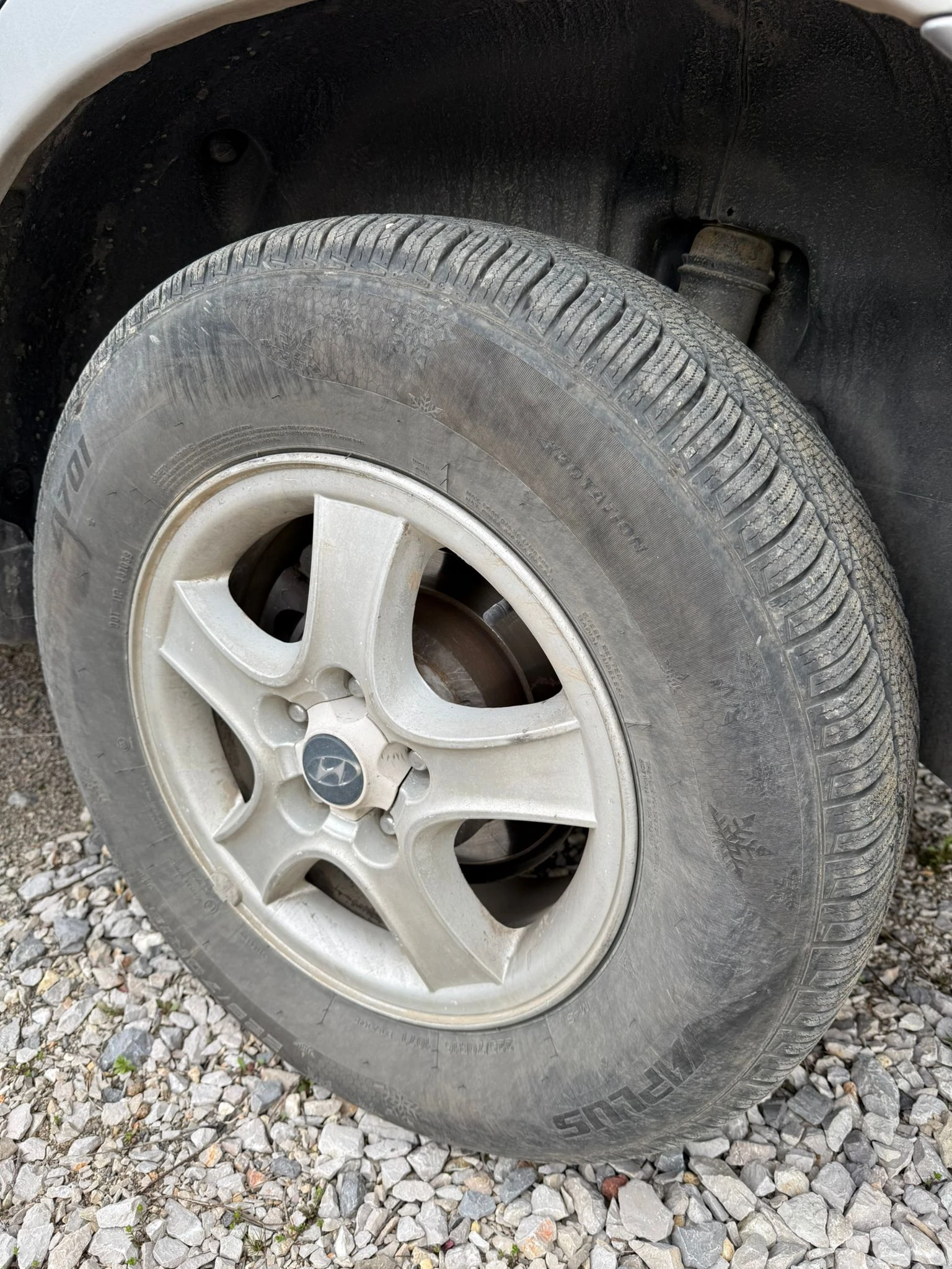 Hyundai Santa fe 2.0 CRDi 16v 4x4, снимка 2 - Автомобили и джипове - 54124767