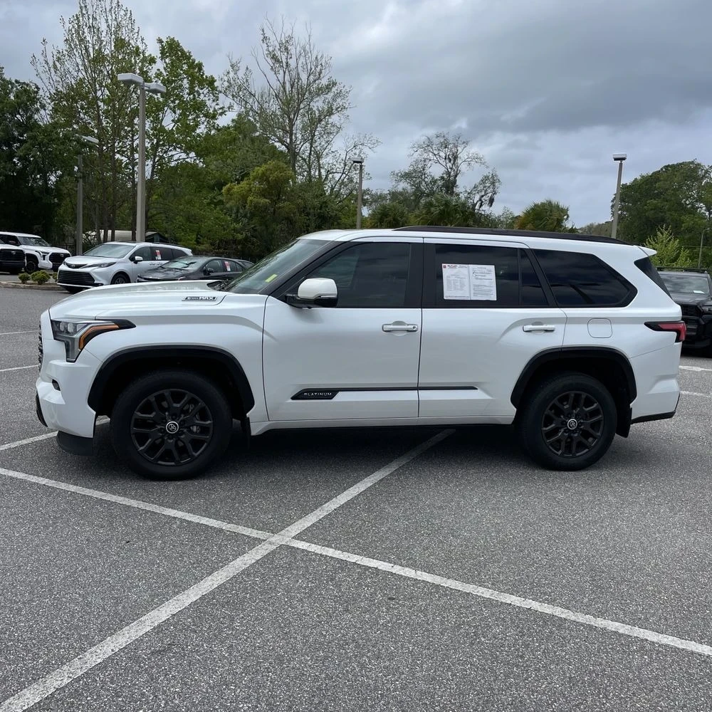 Toyota Sequoia Platinum   4WD без удари и щети , снимка 12 - Автомобили и джипове - 54231154