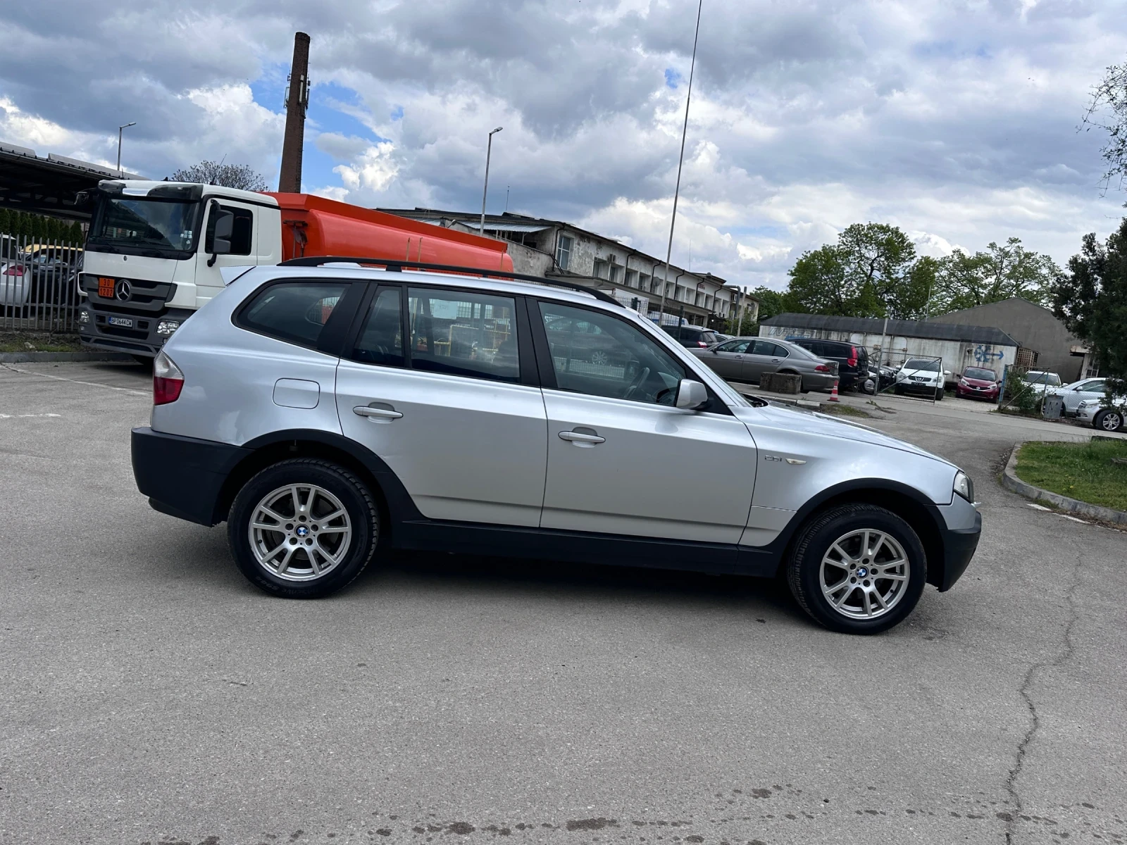 BMW X3 2.5i - КЛИМАТРОНИК, снимка 4 - Автомобили и джипове - 54281153