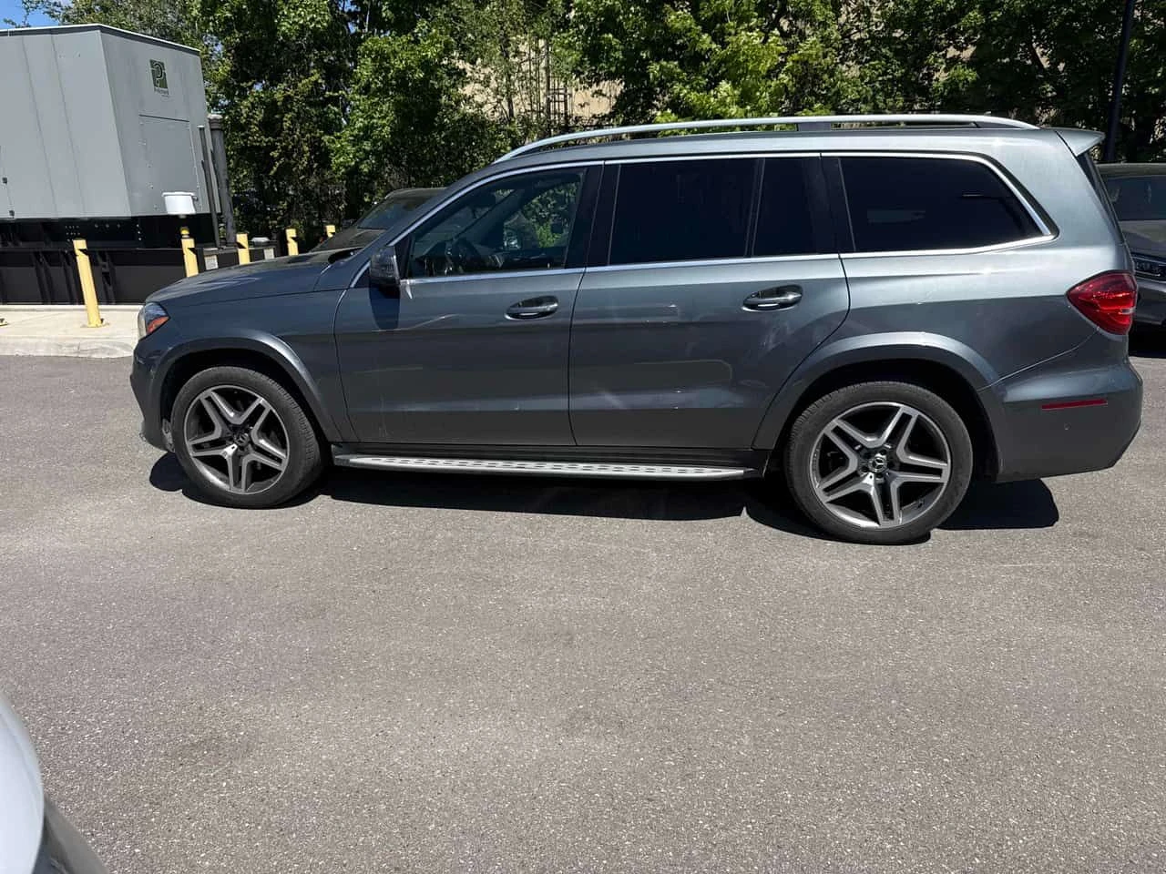 Mercedes-Benz GLS 450 | DISTRONIC | 360 | HARMAN KARDON | ОБДУХВАНЕ | , снимка 2 - Автомобили и джипове - 54796512