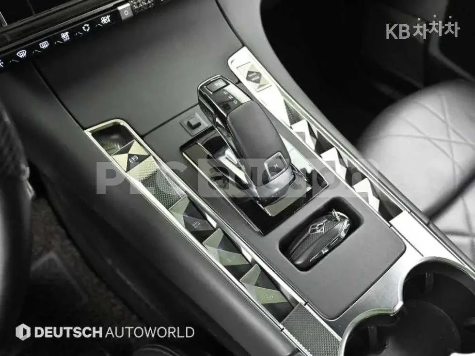 DS DS 7 Crossback 2.0| КАМЕРА| ПАНО| DIST| ПОДГРЕВ| ВКЛ.ТЕХНОТЕСТ, снимка 9 - Автомобили и джипове - 54853593