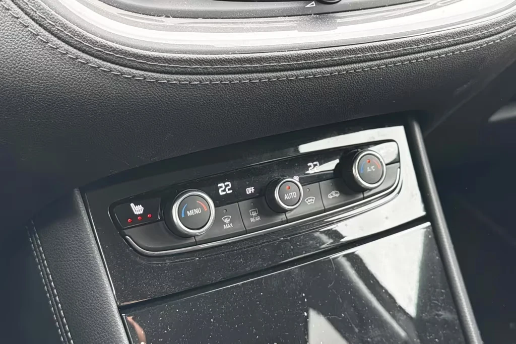 Opel Crossland X 1.6d aut. 120ps DK, снимка 12 - Автомобили и джипове - 54898221