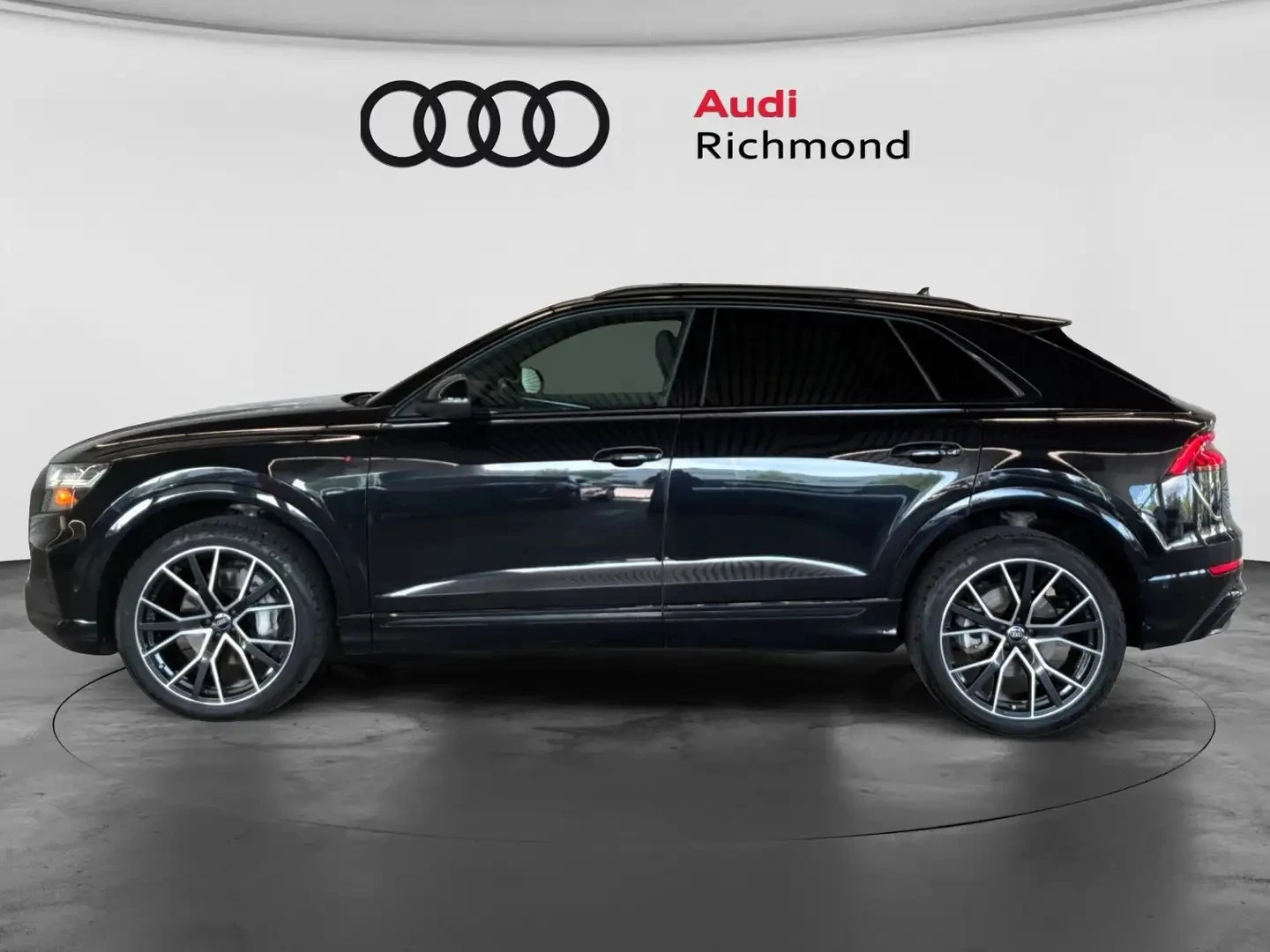 Audi Q8 Progressiv * АвтоКредит * (ЦЕНА ДО БГ), снимка 8 - Автомобили и джипове - 54999131